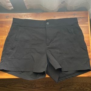 Athleta Trekkie shorts